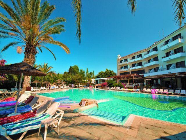 2 Bedroom Townhouse, Close To Paphos Harbour, Use Of Onsite Facilities Luaran gambar